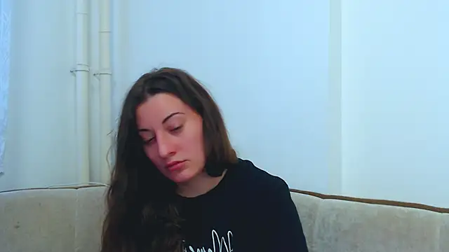 Helen Adams  online show from March 5, 2025, 11:28 am