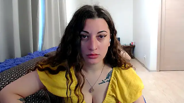 Helen Adams  online show from May 13, 2026, 5:27 am