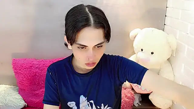 Daniela Pink  online show from September 10, 2025, 7:47 pm