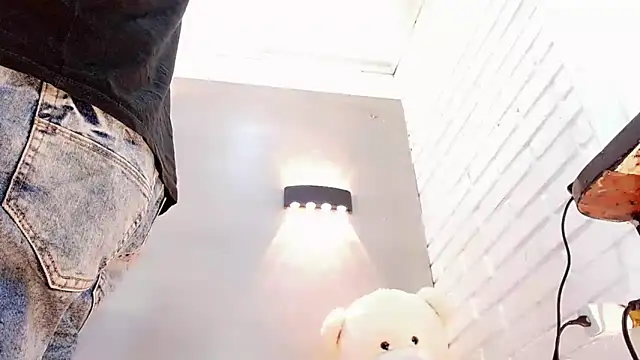 Daniela Pink  online show from September 22, 2025, 7:49 pm