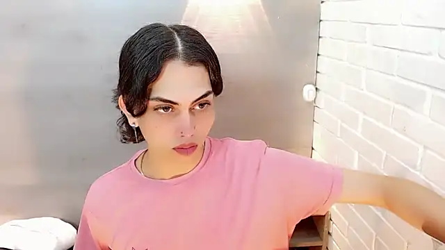 Daniela Pink  online show from November 23, 2025, 6:08 pm