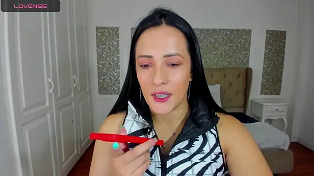 KimWessel  online show from February 14, 2026, 5:21 pm