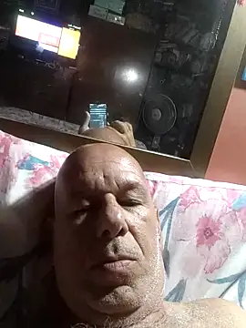 FabiQuilmes online show from March 4, 2025, 11:22 pm