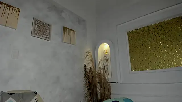 Tahira 21  online show from October 8, 2025, 7:33 pm