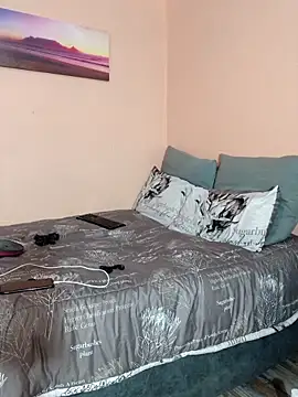 Fantasy1976 online show from April 10, 2026, 9:30 pm