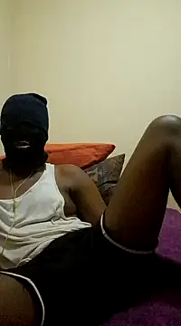 Snapshot of Gifttheskimaskboy chatting on February 26, 2025, 8:22 pm Gifttheskimaskboy online show from February 26, 2025, 8:22 pm
