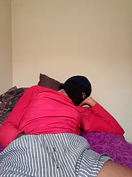 Snapshot of Gifttheskimaskboy chatting on March 19, 2025, 10:11 am Gifttheskimaskboy online show from March 19, 2025, 10:11 am