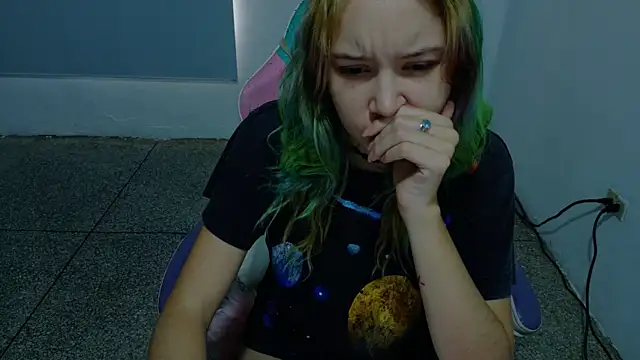 WandaDoll online show from February 11, 2026, 12:10 pm