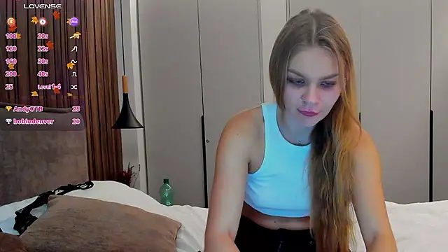 Molly sweetie online show from October 13, 2025, 6:13 am