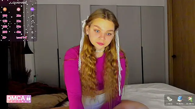 Molly sweetie online show from December 20, 2025, 7:15 am