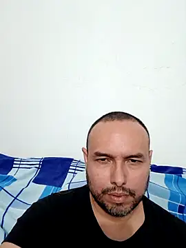 Snapshot of ElSunEagle chatting on February 18, 2026, 1:12 am ElSunEagle online show from February 18, 2026, 1:12 am