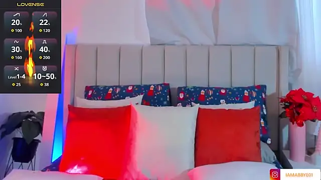 Snapshot of Abbye_blue01 chatting on December 19, 2025, 10:28 pm Abbye blue01 online show from December 19, 2025, 10:28 pm