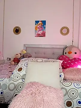 Roxy SexyDiaz online show from April 18, 2026, 7:07 pm