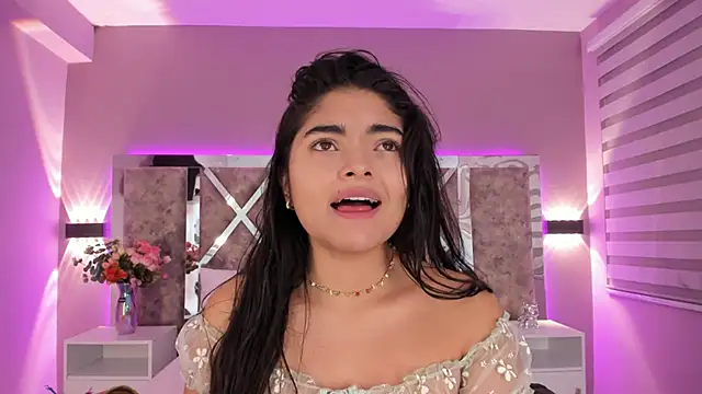 GiselOrtiz online show from January 23, 2025, 12:09 pm