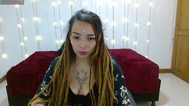 Snapshot of Natalia_Sativa716 chatting on February 22, 2025, 12:38 am Natalia Sativa716 online show from February 22, 2025, 12:38 am