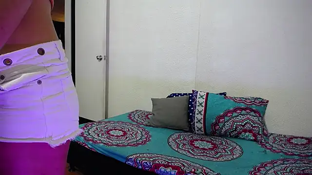 Snapshot of _joanne_and_oliver_ chatting on February 12, 2026, 2:50 am joanne and oliver online show from February 12, 2026, 2:50 am