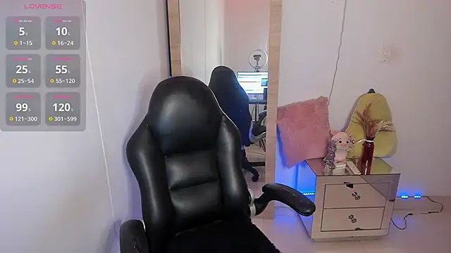 Snapshot of hellensexy chatting on November 1, 2025, 9:39 pm hellensexy online show from November 1, 2025, 9:39 pm