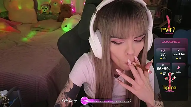 Kerry Kirk online show from March 10, 2025, 8:01 pm