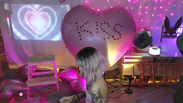 Kerry Kirk online show from February 11, 2026, 10:04 pm