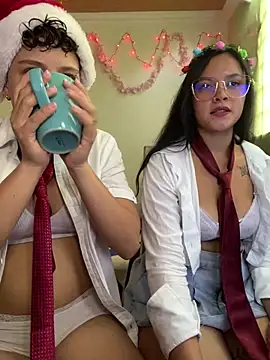 Antonella Cruz02 online show from December 15, 2024, 8:36 pm