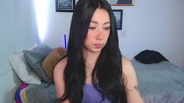 lilyy evanss online show from March 20, 2025, 10:07 pm