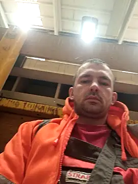 Snapshot of magicSeX4You chatting on February 6, 2025, 10:48 am magicSeX4You online show from February 6, 2025, 10:48 am