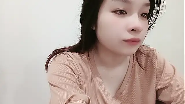 Milajinxi online show from March 15, 2026, 12:49 am