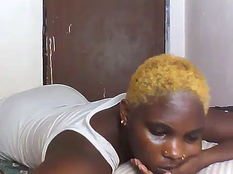 Snapshot of SexyKimberly23 chatting on October 15, 2025, 8:14 am SexyKimberly23 online show from October 15, 2025, 8:14 am
