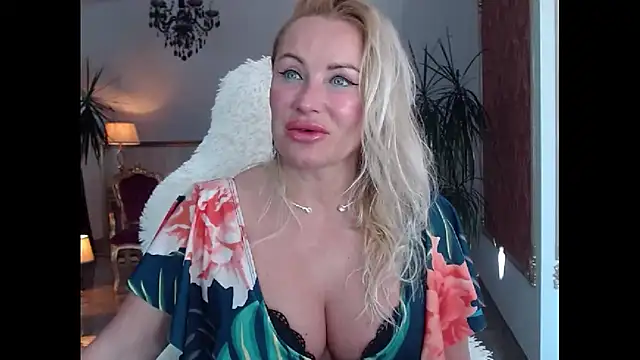 eyesangel22 online show from January 14, 2025, 11:31 am