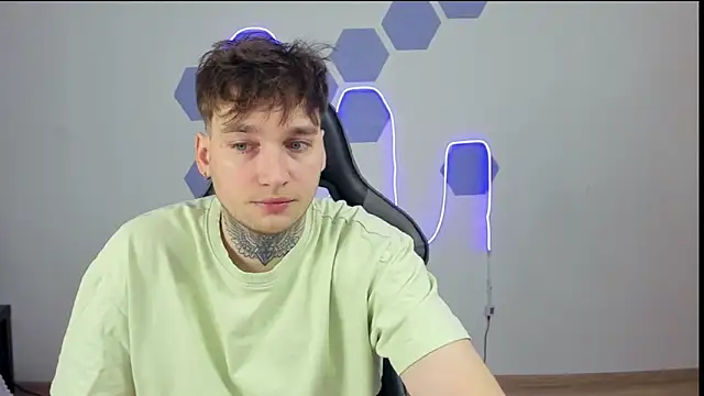 Chris Tyson online show from December 21, 2024, 8:10 pm