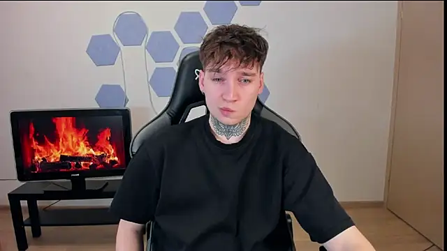 Chris Tyson online show from January 5, 2025, 4:14 am