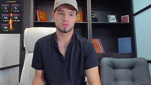 Snapshot of EdwardRoss_ chatting on March 1, 2025, 7:15 pm EdwardRoss online show from March 1, 2025, 7:15 pm