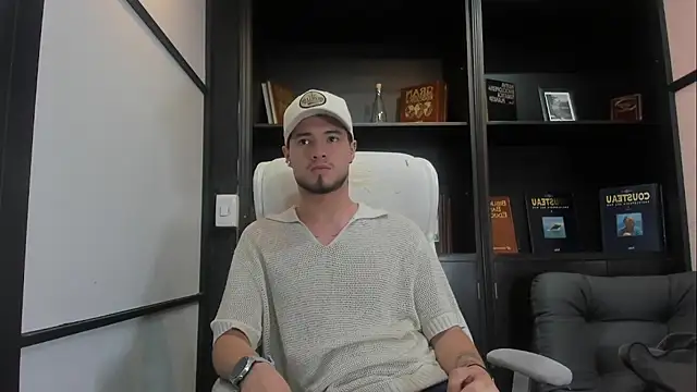 Snapshot of EdwardRoss_ chatting on March 5, 2025, 7:06 pm EdwardRoss online show from March 5, 2025, 7:06 pm