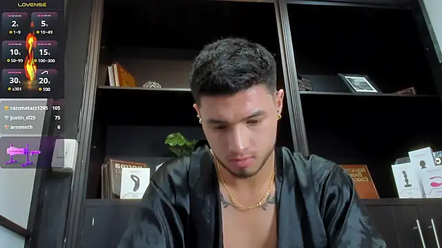 Snapshot of EdwardRoss_ chatting on March 20, 2025, 10:40 pm EdwardRoss online show from March 20, 2025, 10:40 pm