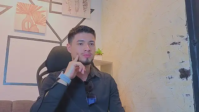 Snapshot of EdwardRoss_ chatting on September 10, 2025, 7:03 pm EdwardRoss online show from September 10, 2025, 7:03 pm