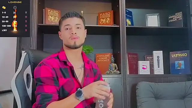 Snapshot of EdwardRoss_ chatting on September 26, 2025, 8:35 pm EdwardRoss online show from September 26, 2025, 8:35 pm