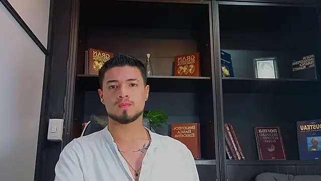 Snapshot of EdwardRoss_ chatting on September 29, 2025, 8:13 pm EdwardRoss online show from September 29, 2025, 8:13 pm