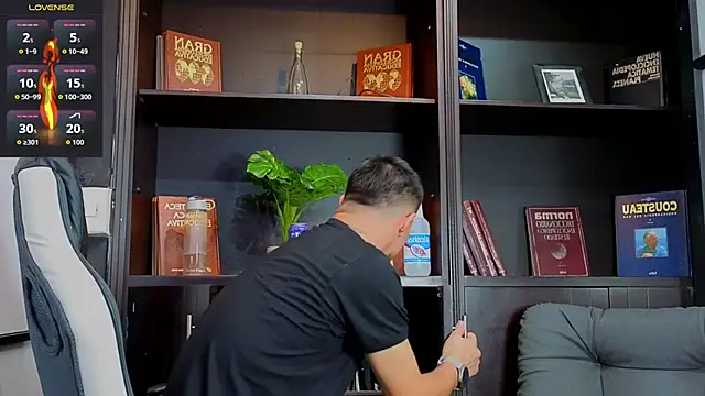 Snapshot of EdwardRoss_ chatting on September 30, 2025, 8:36 pm EdwardRoss online show from September 30, 2025, 8:36 pm