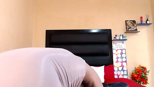 LongPussyLipsxx online show from March 18, 2025, 11:19 am