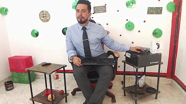 KalethBigDick online show from March 17, 2026, 4:28 am