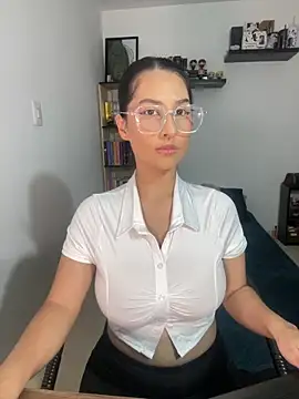 Snapshot of sofi_johansson chatting on March 12, 2025, 5:35 am sofi johansson online show from March 12, 2025, 5:35 am