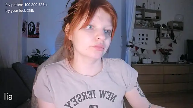 Snapshot of lil_lia chatting on April 23, 2026, 10:34 pm lil lia online show from April 23, 2026, 10:34 pm