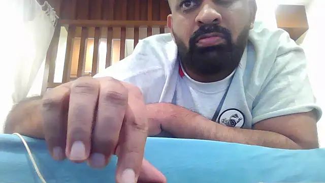 deltaforce1987 online show from December 17, 2025, 1:22 am