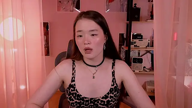 U KINKY online show from May 17, 2026, 3:19 pm