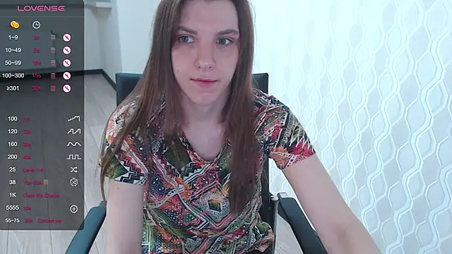 LisaHeart online show from December 18, 2024, 1:48 am