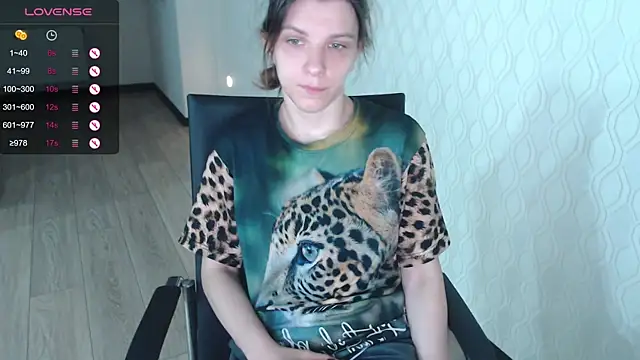 LisaHeart online show from October 19, 2025, 5:13 pm