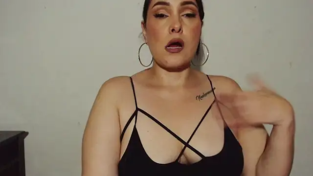 Miss Agatha online show from October 15, 2025, 2:22 am