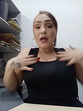 Snapshot of Miss_Agatha chatting on February 27, 2026, 2:17 pm Miss Agatha online show from February 27, 2026, 2:17 pm