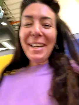 eveangelll online show from November 5, 2025, 10:37 am