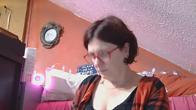 Snapshot of lanax chatting on September 22, 2025, 12:51 pm lanax online show from September 22, 2025, 12:51 pm